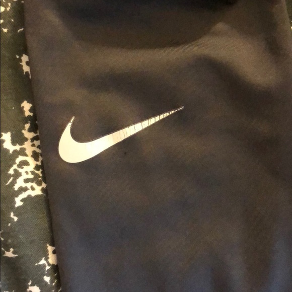 nike pro leggings - Picture 4 of 5